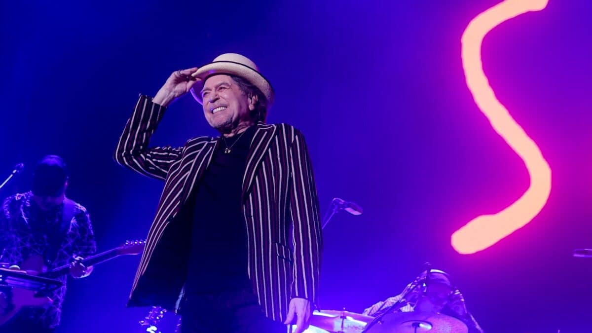 El cantante Joaquín Sabina durante una actuación en el Wizink Center, a 23 de mayo de 2023, en Madrid (España)