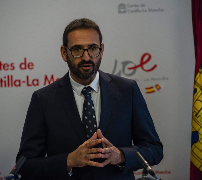 "El transfuguismo no cabe en ningún rincón del PSOE"