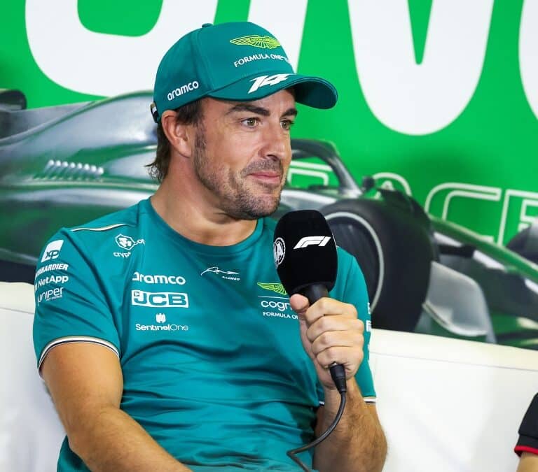 ¿Cómo le iría a Alonso si todos compitiesen con el mismo coche?