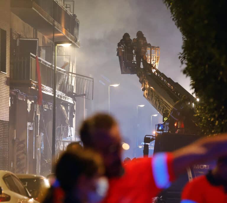 Al menos una mujer fallecida y diez intoxicados por la explosión de gas en un edificio de la calle Goya de Valladolid