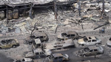 Hawai confirma al menos 93 muertos y 1.000 desaparecidos en el incendio de la isla de Maui