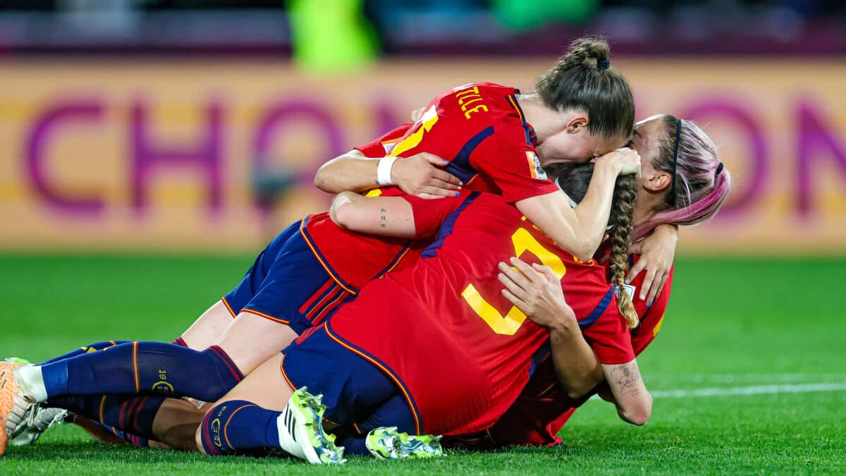 Las jugadoras de la selección celebran el campeonato del mundo