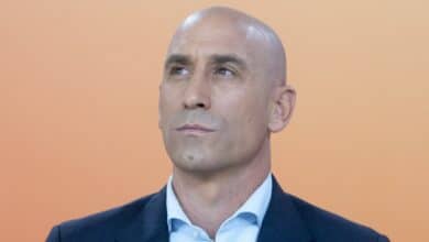 Rubiales no dimite y culpa al «falso feminismo» y a Tebas de orquestar una cacería contra él