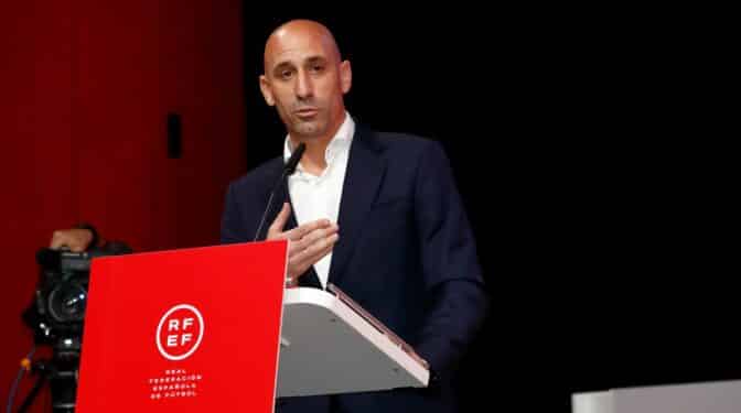 La última batalla de Rubiales, el hombre de las cien querellas