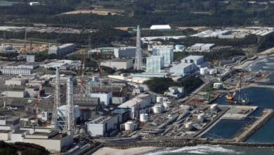 Japón comienza a verter el agua radiactiva de Fukushima al Pacífico y China habla de "sabotaje ecológico"