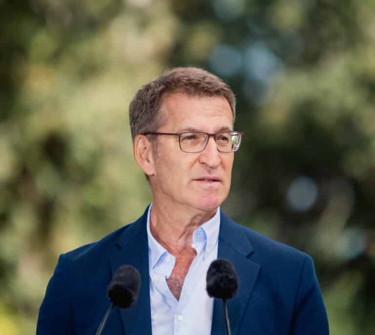 Feijóo llamará a Sánchez para reunirse de cara a la investidura y "mejorar el nivel institucional"
