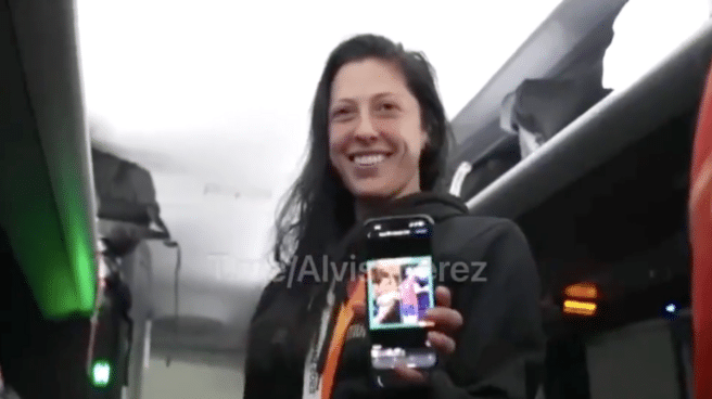 Filtran un vídeo de Jenni Hermoso bromeando con las jugadoras sobre el beso de Rubiales