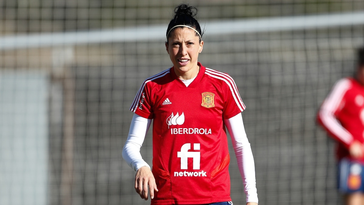 Jenni Hermoso durante un entrenamiento con la Selección.