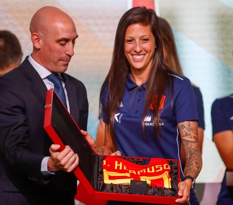Rubiales utilizó a sus dos hijas para presionar a Jenni Hermoso