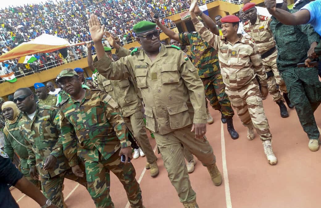 Manifestación a favor de la junta militar en Niamey
