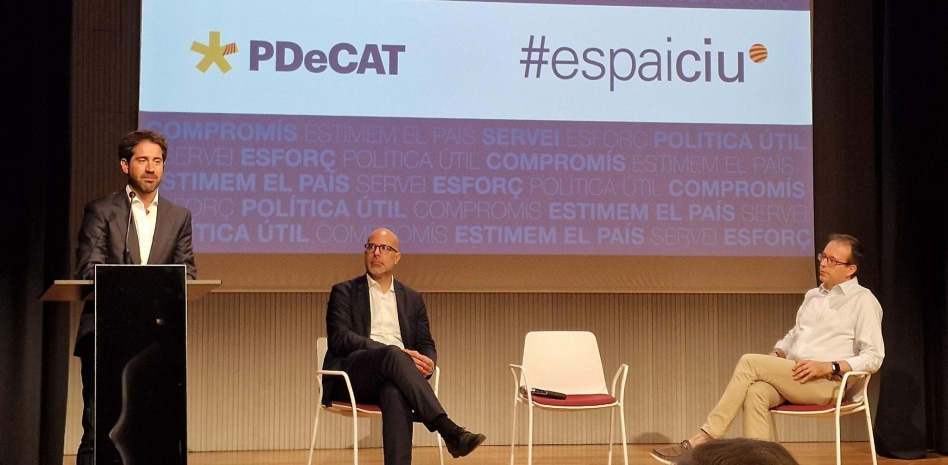 Los últimos herederos de CiU debaten la disolución del PDeCat