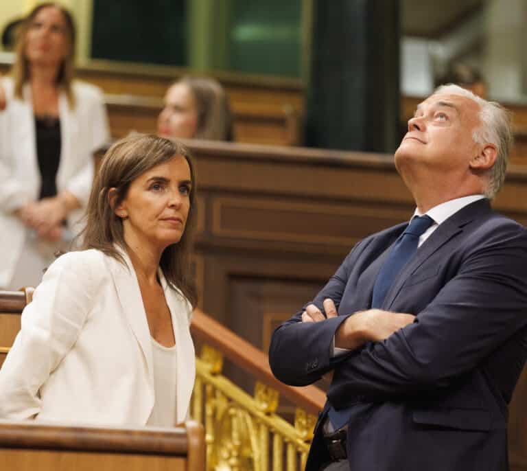 El PP espera que Vox "mantenga su palabra" y apoye a Feijóo si va a una sesión de investidura