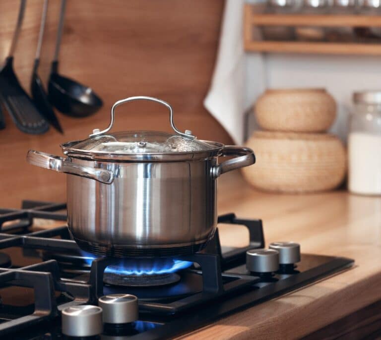 Práctica y funcional: así es esta olla de Cecotec ¡que ahora solo cuesta 34 euros!