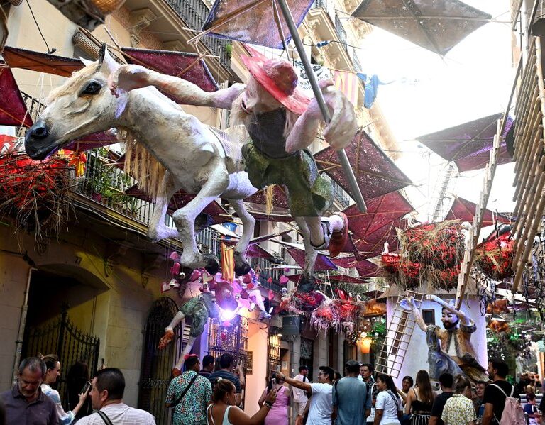 Gràcia, vuelve la gran fiesta del verano barcelonés