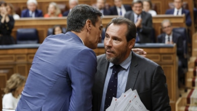 La acusación de Óscar Puente a Aznar podría encuadrarse en el artículo 28 del Código Penal