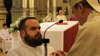 Francisco Javier, hijo de una monja: el cura malagueño con novia detenido por sedar a sus víctimas sexuales