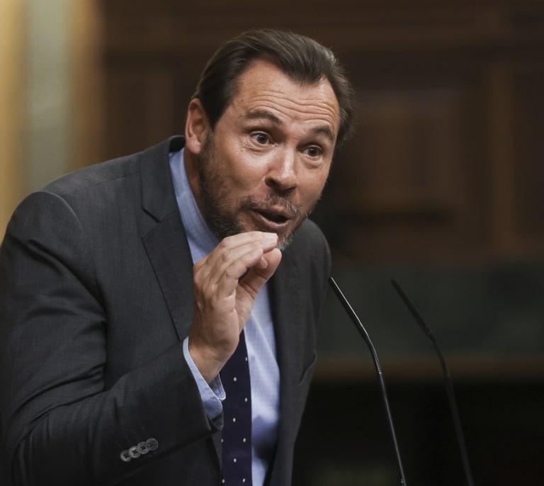 Oscar Puente acusó a Aznar de "instigar" los atentados del 11-M