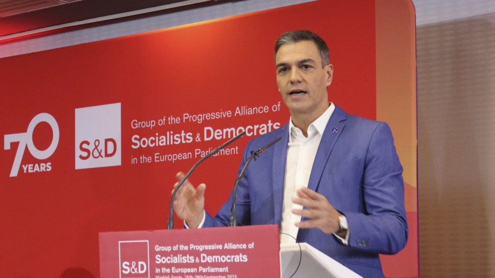 MADRID, 28/09/2023.- El presidente del Gobierno en funciones, Pedro Sánchez participa en la clausura las Jornadas del Grupo S&D en Madrid este jueves. EFE/PSOE SOLO USO EDITORIAL/SOLO DISPONIBLE PARA ILUSTRAR LA NOTICIA QUE ACOMPAÑA (CRÉDITO OBLIGATORIO) MADRID, 28/09/2023.- El presidente del Gobierno en funciones, Pedro Sánchez participa en la clausura las Jornadas del Grupo S&D en Madrid este jueves. EFE/PSOE SOLO USO EDITORIAL/SOLO DISPONIBLE PARA ILUSTRAR LA NOTICIA QUE ACOMPAÑA (CRÉDITO OBLIGATORIO)