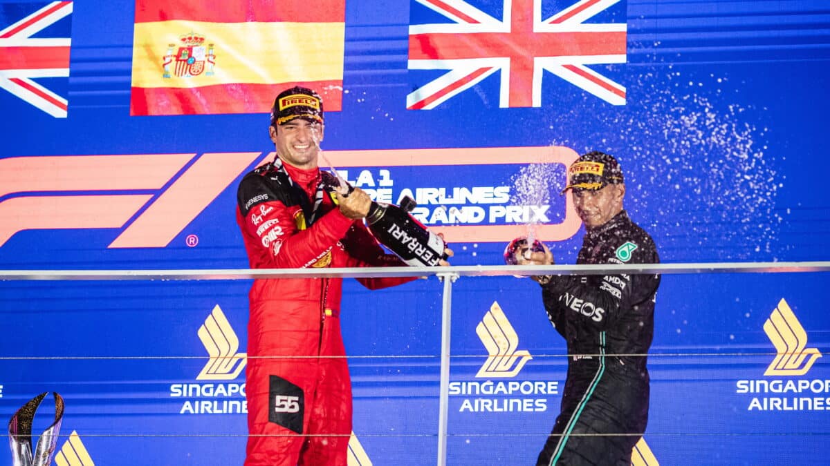 Carlos Sainz gana el GP de Singapur: La 34 llega antes que la 33