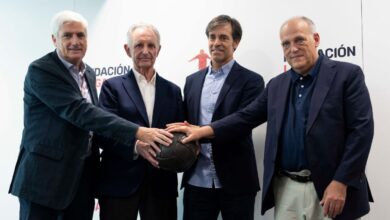 La FUNDACIÓN LALIGA y FEAFV se unen para ofrecer talleres de reminiscencia a través del fútbol en residencias