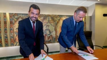 PP y Vox firman un acuerdo programático de treinta puntos en Murcia "sin ganadores ni vencidos"