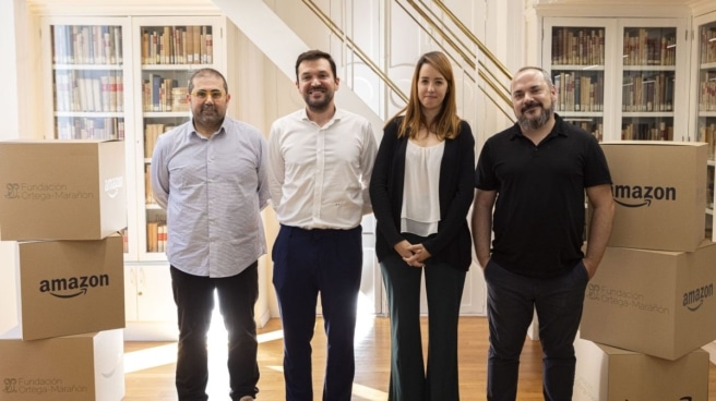 Amazon y la Fundación Ortega-Marañón crean la primera biblioteca de autopublicación en España Participantes en la mesa redonda