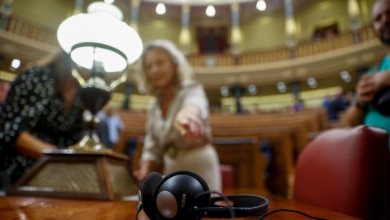 Las trabas técnicas de la traducción simultánea que pueden colapsar el Congreso