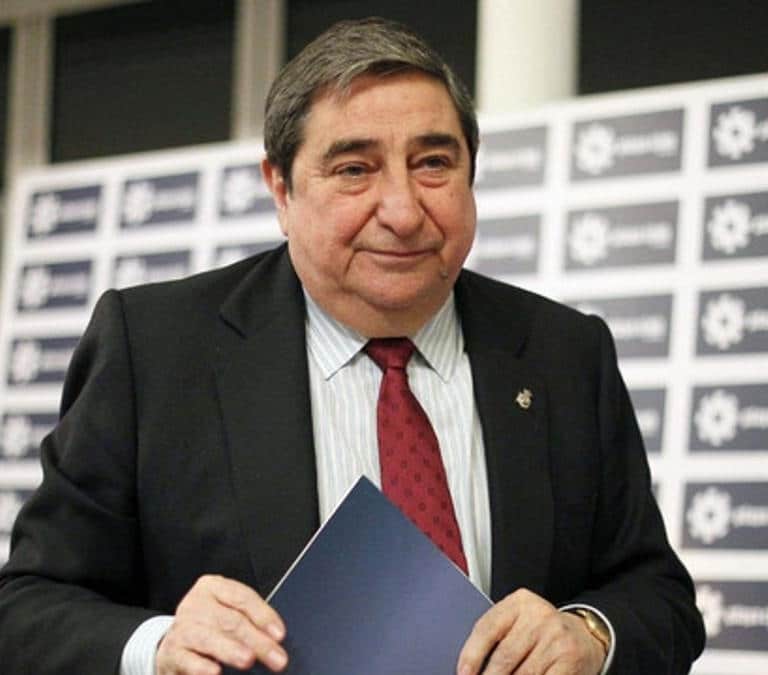 Lendoiro se despide con una emotiva carta de Pepe Domingo Castaño