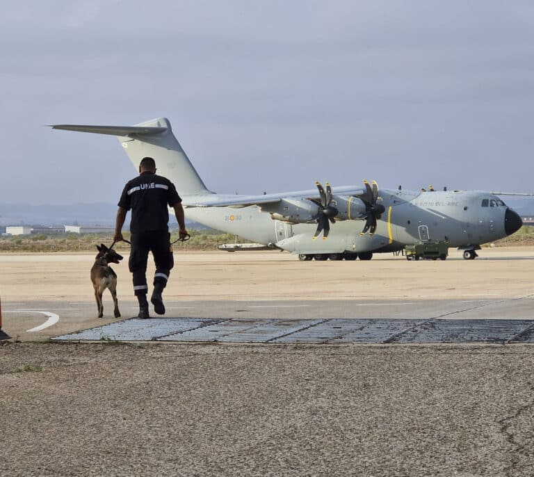 Llega a Marruecos el primer equipo de rescate de la UME para contribuir en las labores de ayuda tras el terremoto