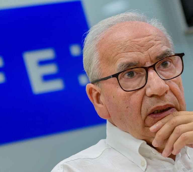 Alfonso Guerra cita a Bismarck: "Los españoles llevan 200 años queriendo destruir España y no lo han conseguido"