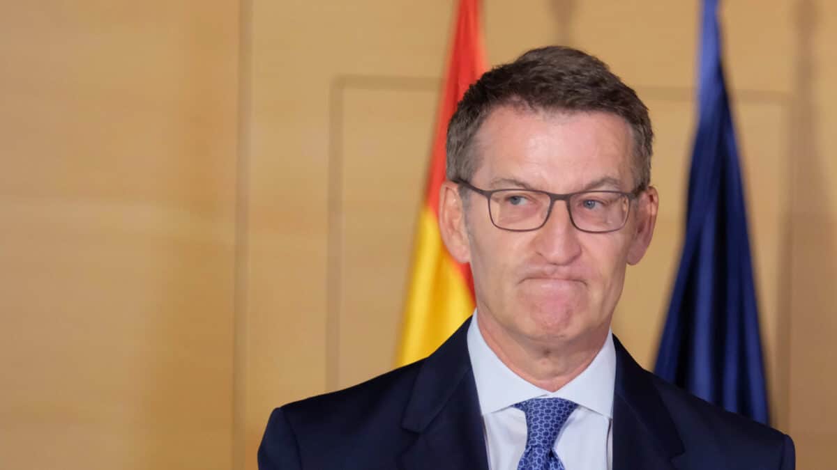 Feijóo, tras la reunión de Yolanda Díaz con Puigdemont: "Si Sánchez no la cesa será cómplice"