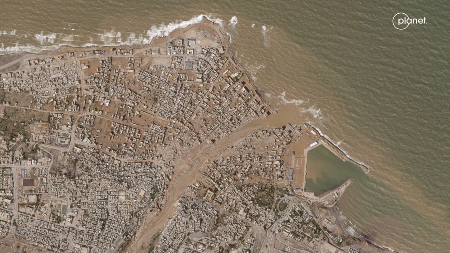 La magnitud del desastre de las inundaciones en Libia, desde el espacio