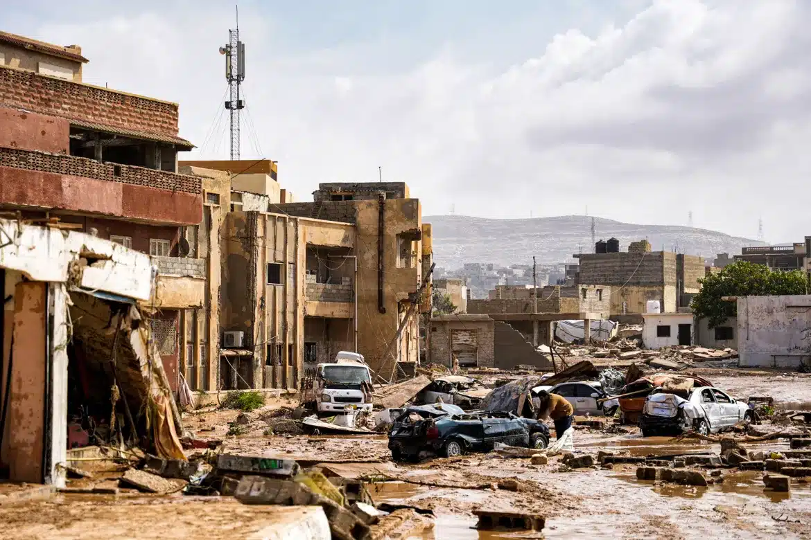 Daños ocasionados por el medicán en la ciudad libia de Derna