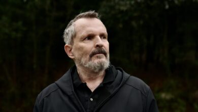 Un intratable Bosé presenta su documental: "He contado toda la verdad para llegar a la catarsis"