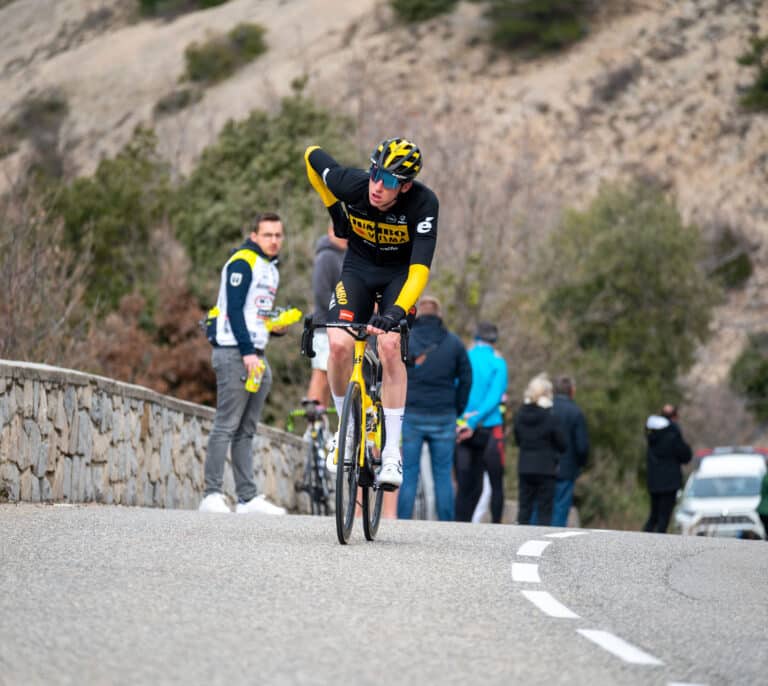 El ciclista Nathan van Hooydonck en estado crítico tras un accidente de tráfico