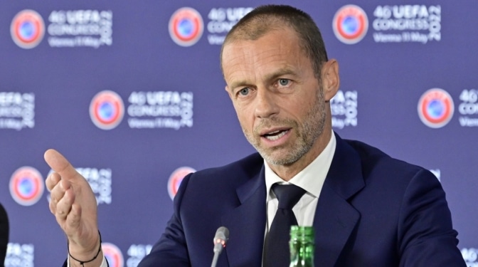El presidente de la UEFA: «Es ilógico procesar a Rubiales por un beso»