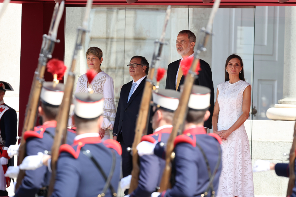 Los reyes Felipe y Letizia junto al Presidente de Colombia, Gustavo Francisco Petro y la Primera Dama, Verónica Alcocer, durante la recepción organizada en el Palacio Real en mayo