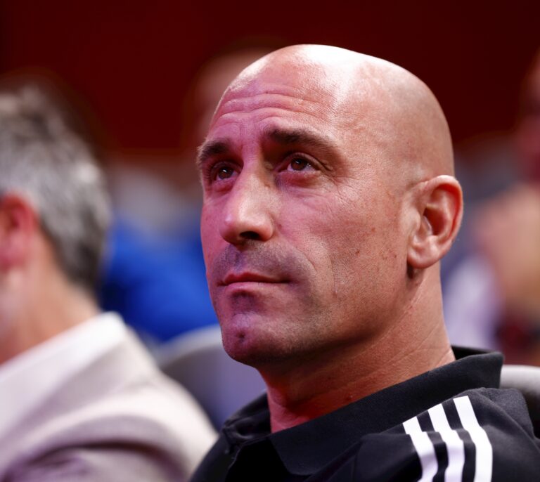 Rubiales insiste en que su beso a Jenni Hermoso fue consentido y que no puede sancionarse