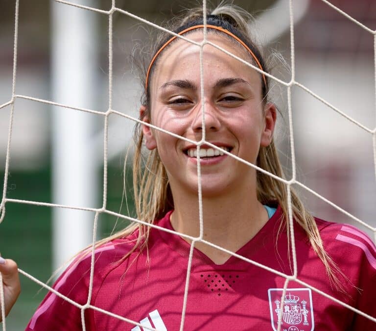 Las dos campeonas que no han firmado su renuncia a la Selección y sus motivos
