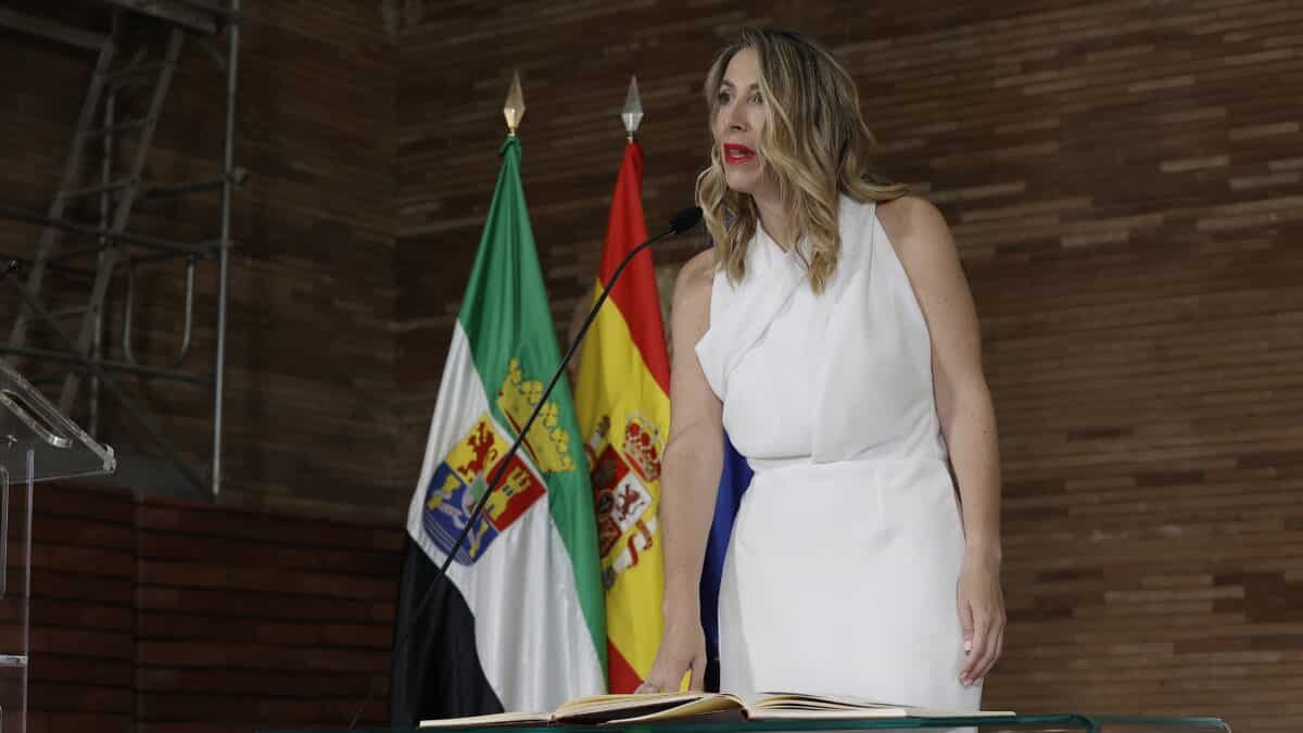 La presidenta de la Junta de Extremadura, María Guardiola