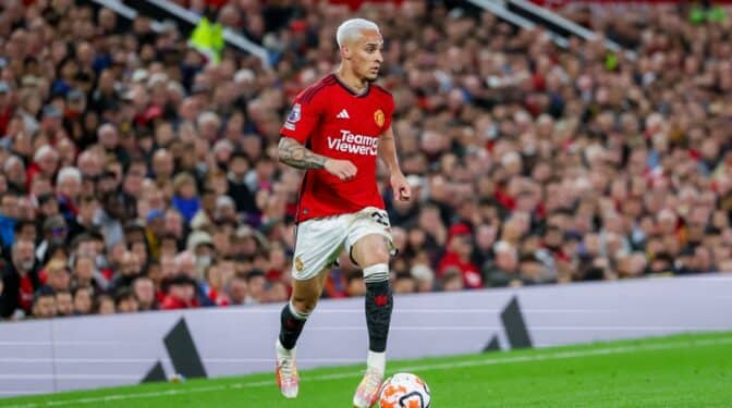 Antony, apartado del Manchester United tras ser denunciado por agresión sexual: «Hay mucha gente matándome»