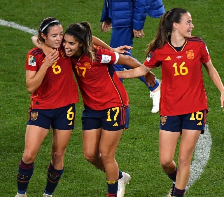 Las preguntas sobre las campeonas que todo el mundo se hace: ¿Qué piden?, ¿a qué sanciones se exponen?, ¿qué va a pasar?