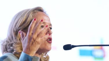 Calviño lamenta que Felipe González no sepa "encontrar su lugar"