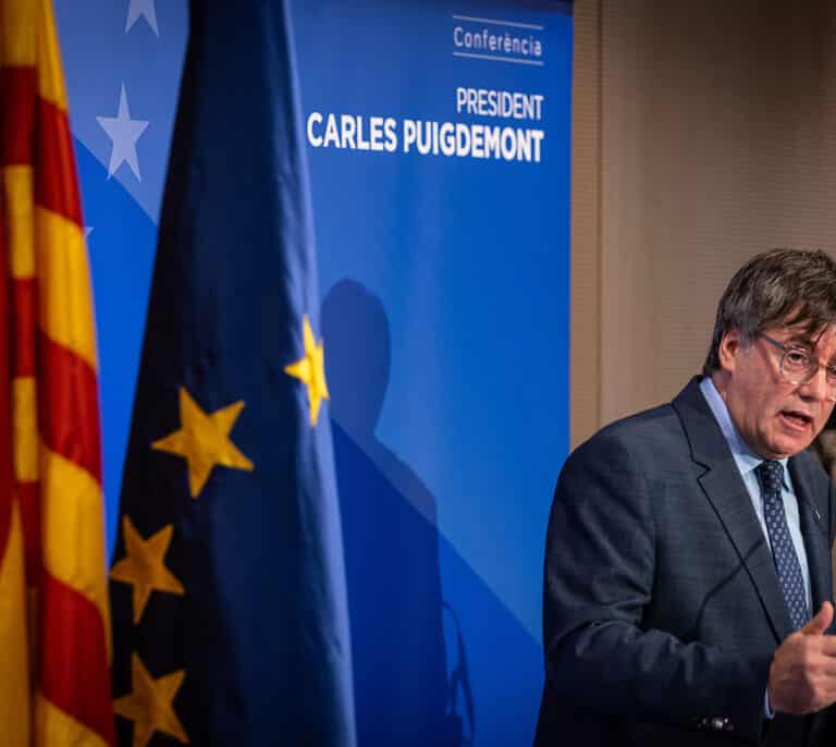 Otro tropiezo de la amnistía: un juez en Cataluña ve vínculos del 'procés' con Rusia