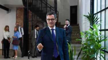 Sánchez da un paso más hacia su investidura cerrando el acuerdo sobre las lenguas en el Congreso con Junts y ERC