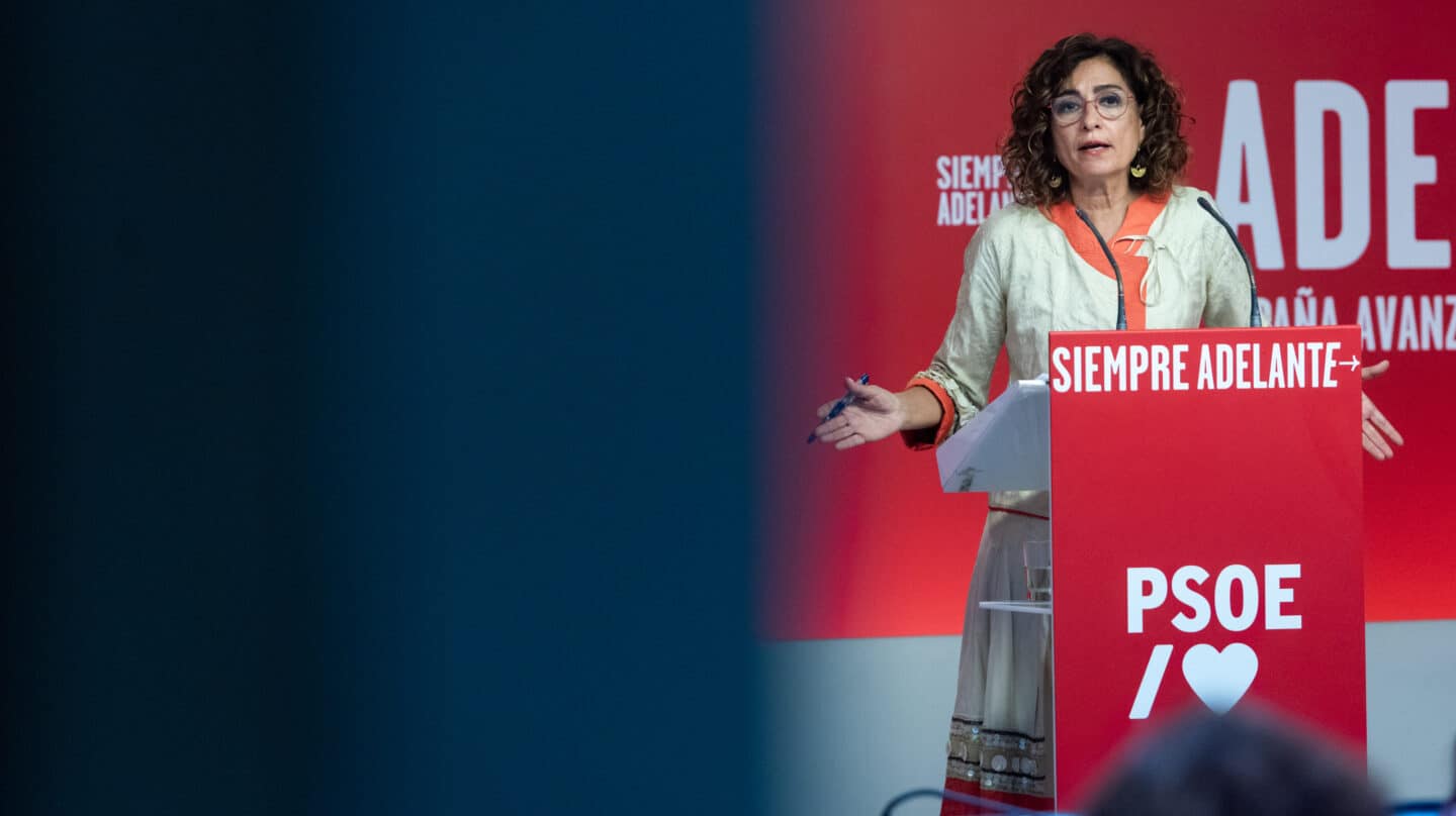 La vicesecretaria general del PSOE y ministra de Hacienda en funciones, María Jesús Montero, ofrece una rueda de prensa tras la reunión de la Comisión Ejecutiva Federal del PSOE, en la sede del PSOE, a 11 de septiembre de 2023, en Madrid (España). Durante la rueda de prensa, ha dado la bienvenida a la apertura del curso escolar en aquellas regiones que comienzan hoy. También ha expresado sus condolencias hacia los familiares y residentes en Marruecos afectados por las consecuencias del terremoto. 11 SEPTIEMBRE 2023;RUEDA DE PRENSA;PSOE;ACTUALIDAD POLÍTICA Gustavo Valiente / Europa Press 11/9/2023