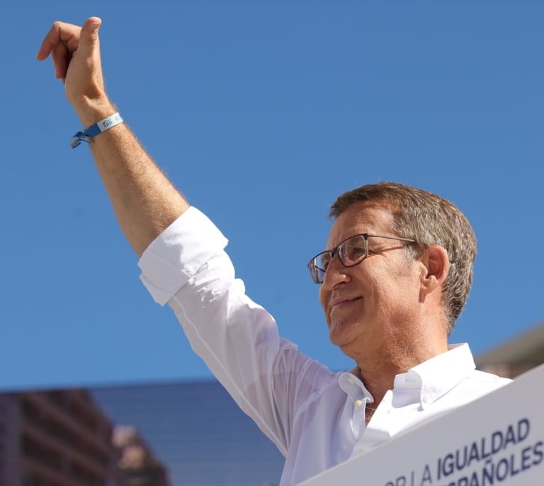 Feijóo acusa a Pedro Sánchez y a sus socios de "indignidad" y de "fraude" electoral