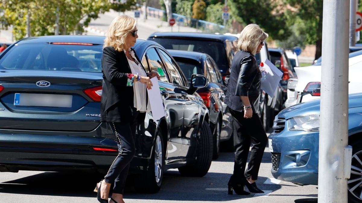 Terelu Campos y Carmen Borrego tras la muerte de su madre, María Teresa Campos