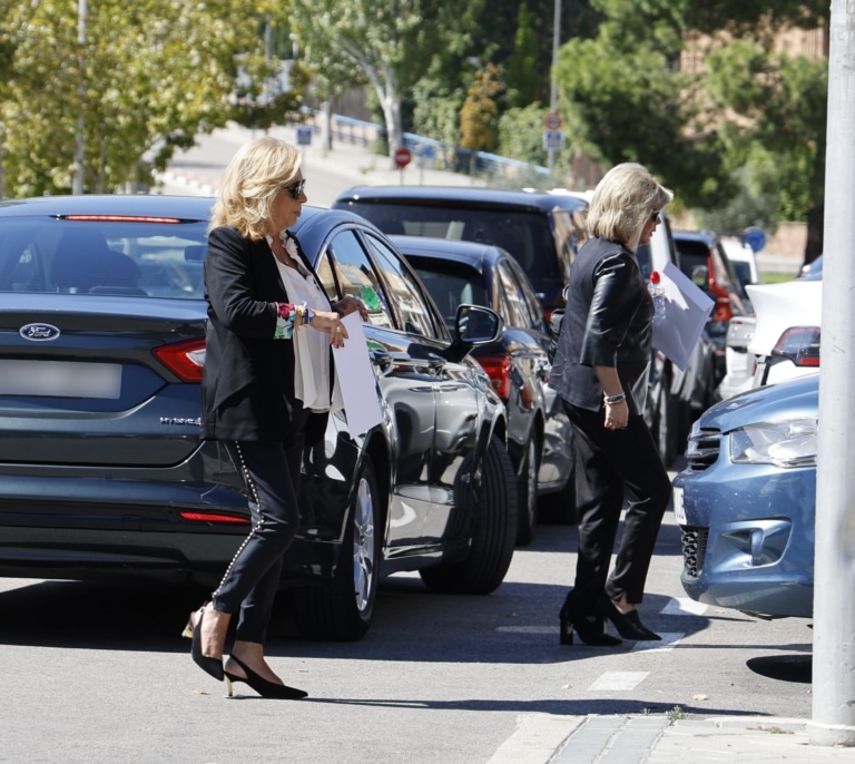 Terelu y Carmen Borrego se reúnen con Pedro Sánchez antes del funeral por su madre