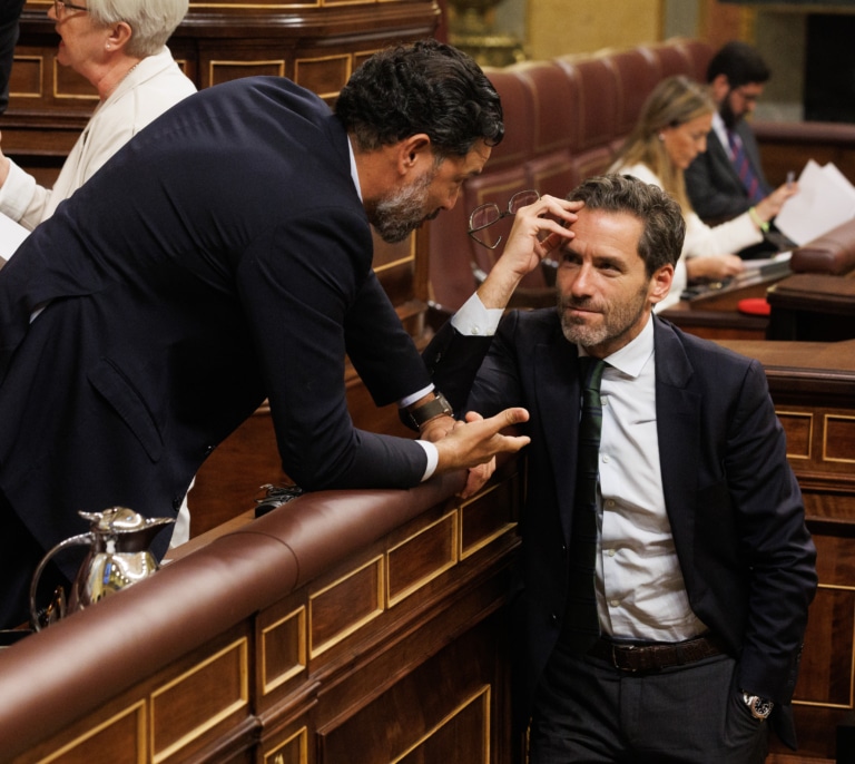 Sémper siente "vergüenza" por los errores en la votación: "Es un sí o un no, no parece muy difícil"